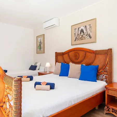 Salinas By Algarve Vacation Villa